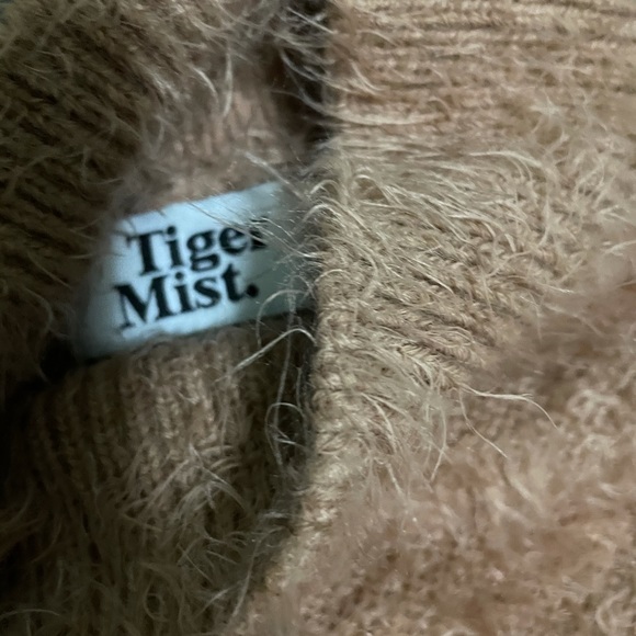Fluffy tan sweater from Tiger Mist, size medium - Picture 2 of 2